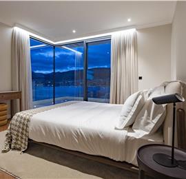 Selection of 5 bedroom seafront villas with pool on Ciovo near Trogir, sleeps 10